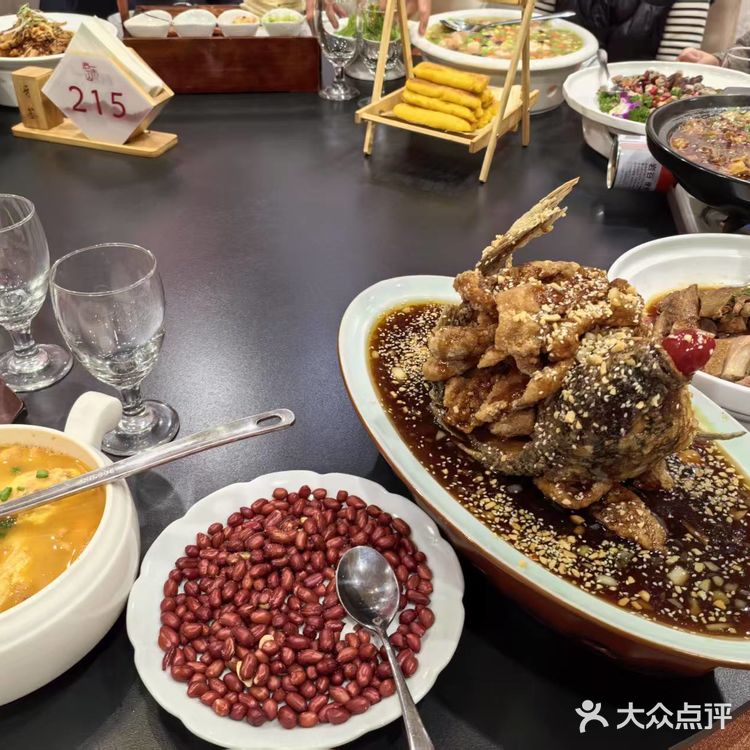 乐山必吃我愿称之为乐山菜天花板