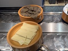 -龍歌自助小火锅(市北CBD万达店)