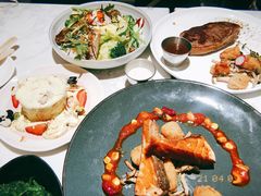 香煎三文鱼扒芥末籽汁-卡朋西餐(较场西路店)
