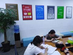 -赵汝飞练字硬笔书法(三林浦三路校区)