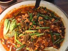 小锅米线-缘生态云南菜·野生菌庭院餐厅(华侨城店)