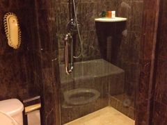 卫生间-月亮河温泉度假酒店