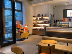 -星巴克臻选(青岛麦凯乐分店)