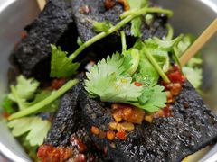 -黑色经典臭豆腐·湖南特产(步行街店)