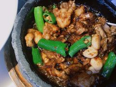 石锅杭椒牛蛙-桂满陇天书(南京德基旗舰店)