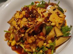 -费大厨辣椒炒肉(高铁吾悦广场店)