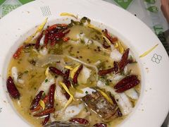 -渔语鱼酸菜鱼新川菜(来福士店)