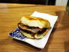 烧饼夹肘子-傅记酱肉