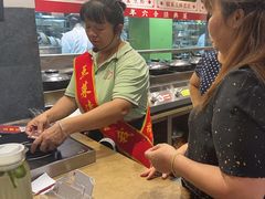 -六合居·明厨亮灶餐厅(成双大道店)