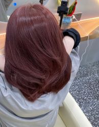 -Tloml salon
