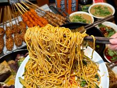 -万记麻辣烫国展总店