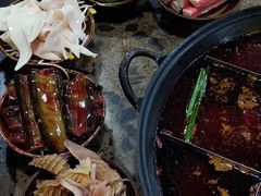 -正南齊北重庆老火锅(光华村直营店)