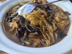 山蘑菇炖小公鸡-一轩饺子馆(丽都店)