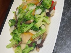 -五谷丰登农家院·地道胶东菜·海鲜烧烤(威海店)