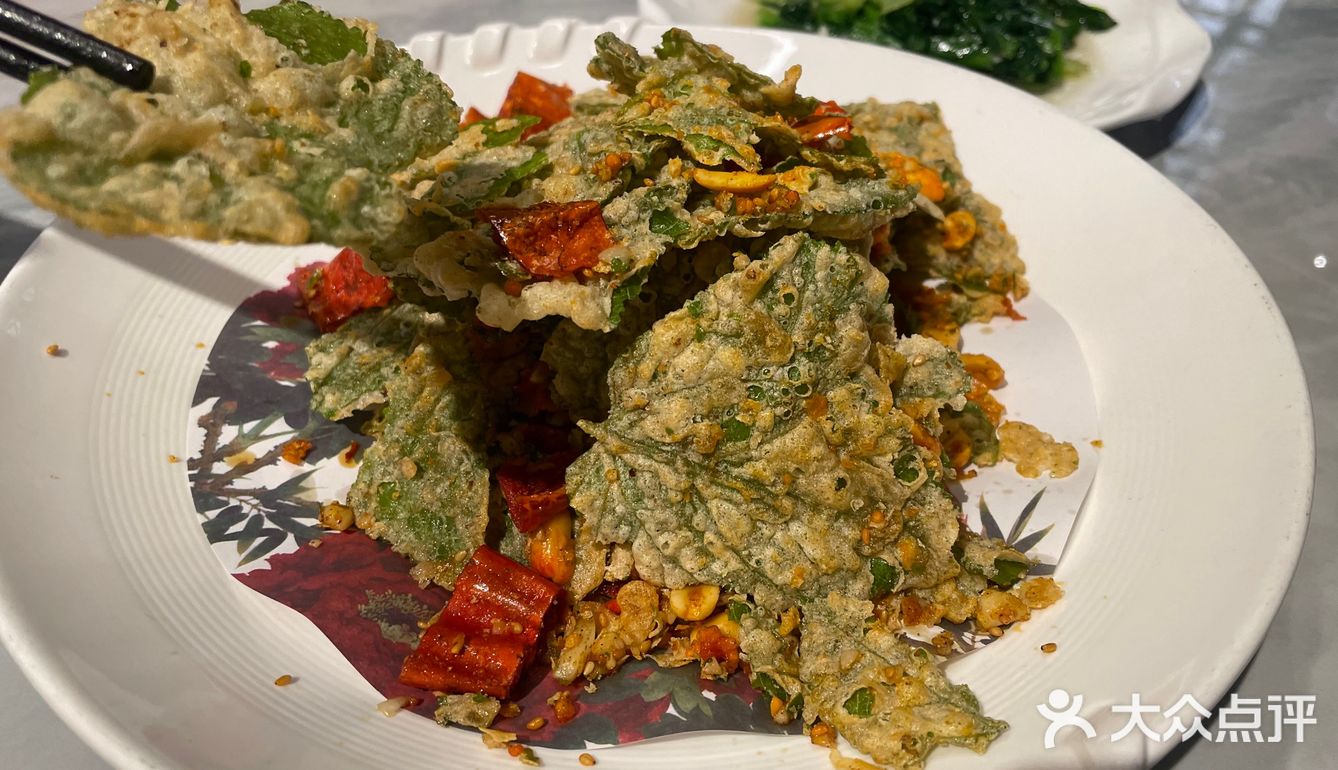 安吉必吃土家菜，没想到去了一家网红打卡店，还是多元化风格