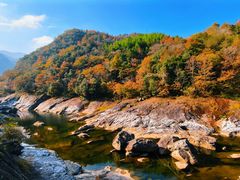 -燕子河大峡谷天坑仙境