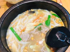 -蒙自源过桥米线(红谷滩万达店)