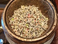 石锅干巴菌老腊肉炒饭-杭州西子湖四季酒店·金沙厅