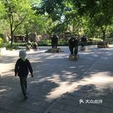 既不往一块凑又能够自觉戴口罩