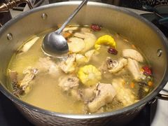 -椰子湾·海南火锅·糟粕醋·椰子鸡(正大广场店)