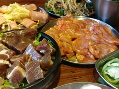 坛子大块肉-原始泥炉烤肉(总店)