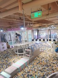 -多多淘儿童体验中心(重庆来福士店)