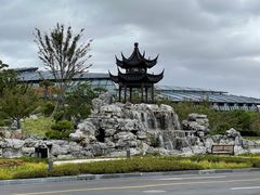 -上海滴水湖皇冠假日酒店