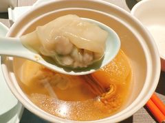 -左庭右院鲜牛肉火锅黑金店(陆家嘴中心店)