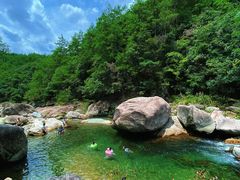 -鄣山大峡谷