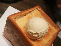 面包诱惑-童年小筑餐厅(申花路店)