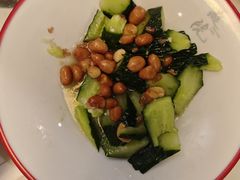 -毛辣果·贵州红酸汤牛肉火锅(西单店)