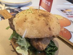 蜜秘制鸡腿堡-必胜客(大悦城店)