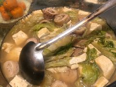 -泉畔人家·老济南经典鲁菜(大明湖店)
