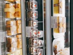 -红宝石·鲜奶小方·海派西点房(南丹店)