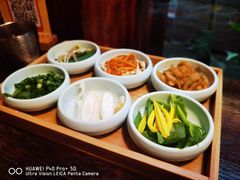 -银米·云南传统过桥米线(双廊黑金冠店)