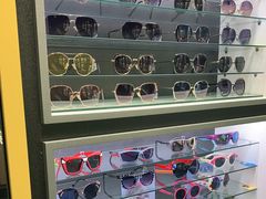 -镜客眼镜(浦江欢乐颂店)