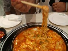 -三清洞摩西韩式年糕火锅(威高广场店)