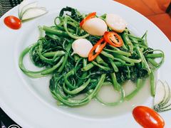 -Lam Vien Restaurant