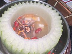 三代传承冬瓜盅-得意咚瓜·顺德鱼生·冬瓜火锅(深圳首店)