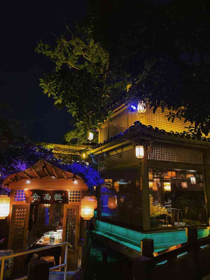 绿茶餐厅(龙井路店)-"夏季的西湖美得不要不要的,当然绿茶是龙井.