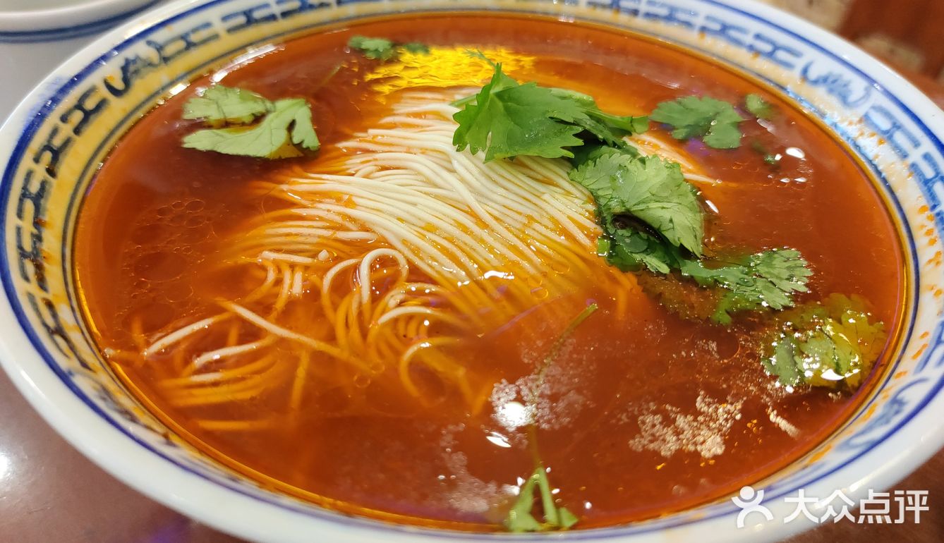 一早来晚碗红汤面是老苏州传统