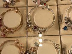 -Pandora潘多拉珠宝(宝山万达广场店)