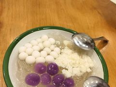 爆款雪山冰汤圆-甜心闲生传统手工冰粉(人民广场店)