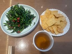 -胡氏大盘鸡新疆菜(石岗店)