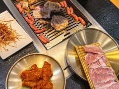 -臻牛烤肉