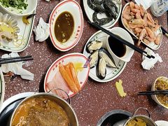 -四囍码头海鲜烧烤自助火锅(外滩南京东路悦荟广场店)