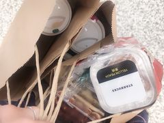 -星巴克(上海虹桥站2A检票口)