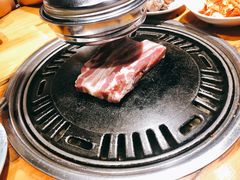 -唯成•韩国炭火烤肉 유성고기