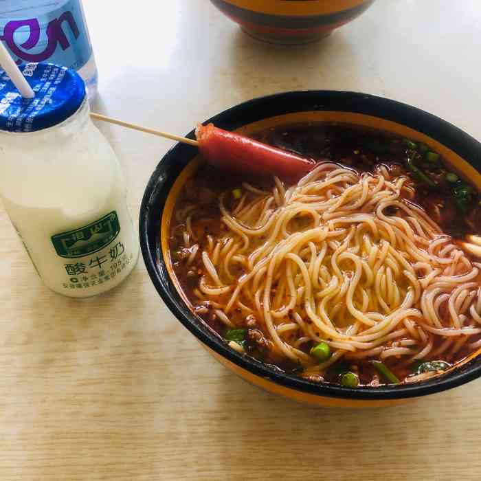 萧国米线-"对于大萧县的米线,不是特别来劲,虽然离开.
