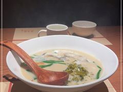 -荣家黄鱼面(前滩太古里店)